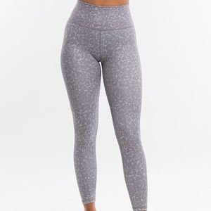 Echt Wild Leggings with Scrunch butt